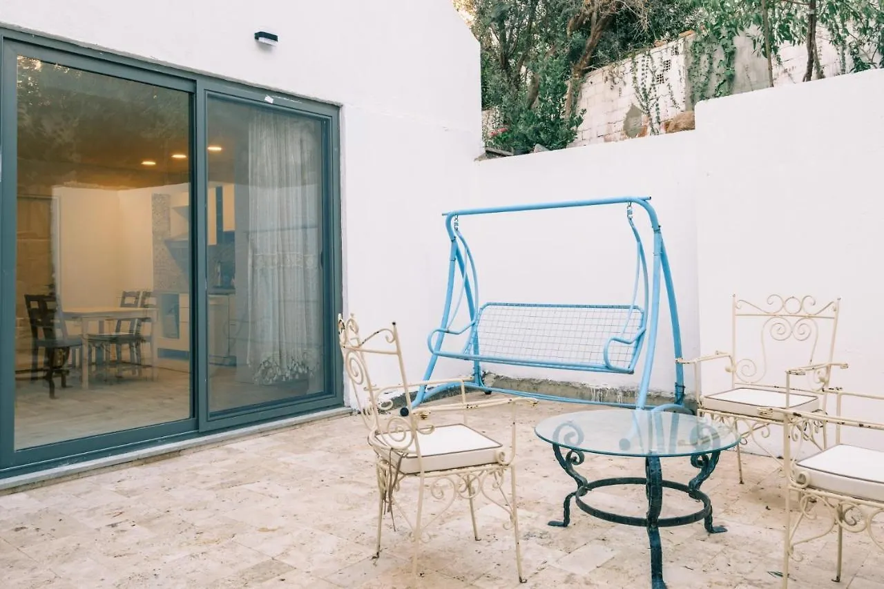 Comfy Flat W Patio 3 Min To Beach In Bodrum Apartment